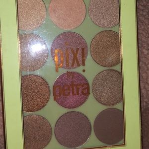 Pixi x Petra Eyeshadow Palette
